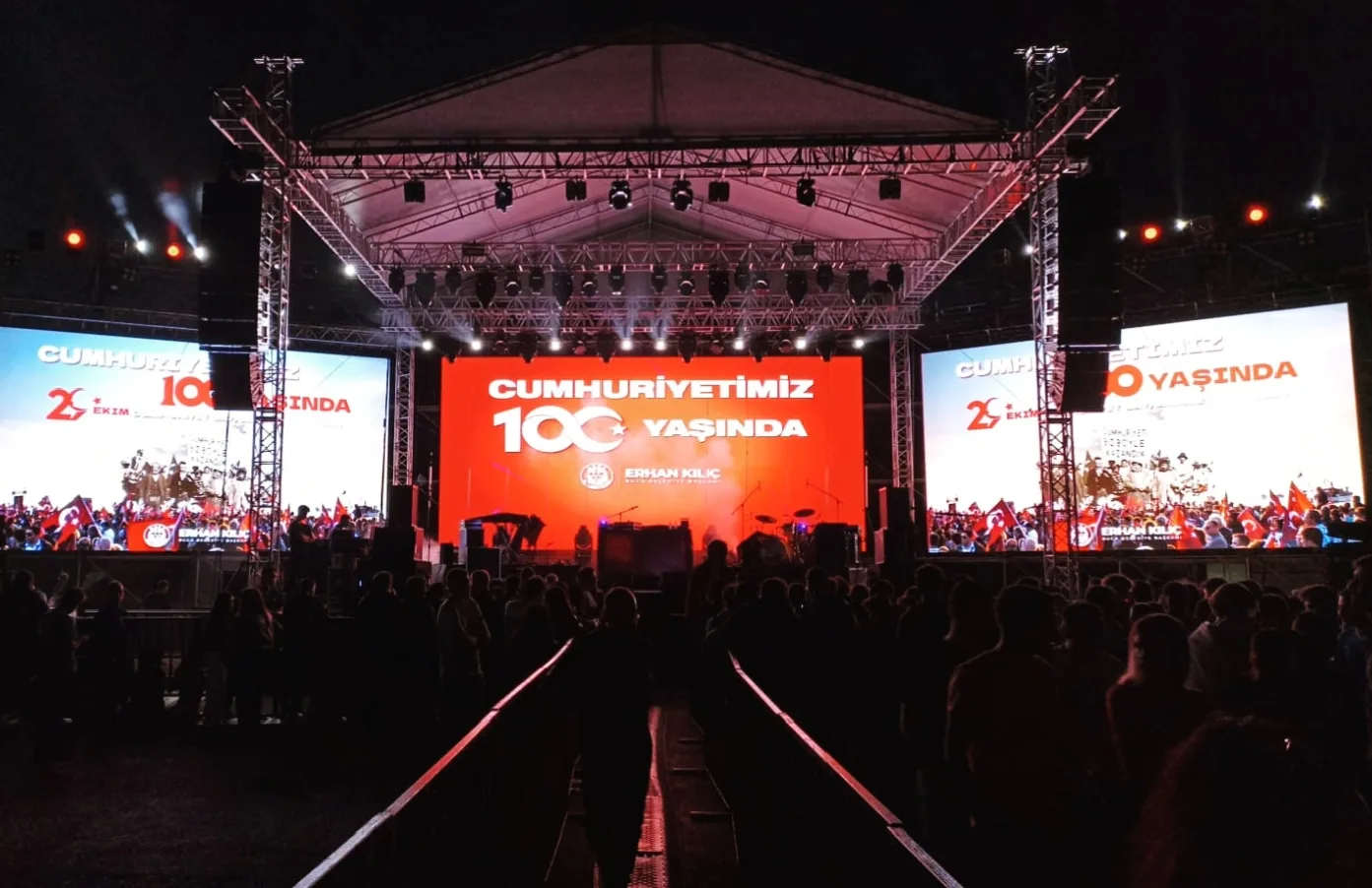 Outdoor LED Ekran Açık Alan Kurulumu